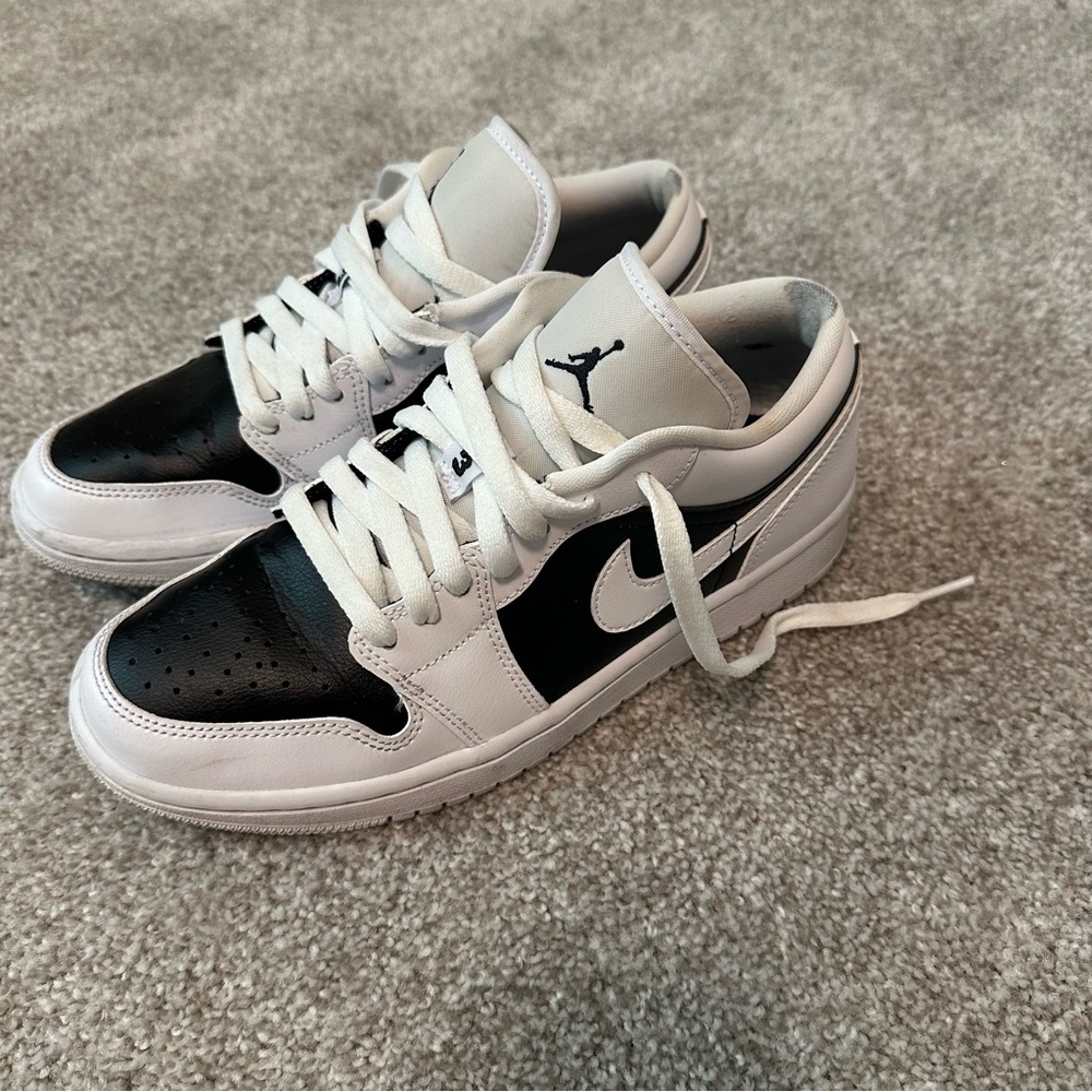 Nike Air Jordan 1 “Reverse Pandas” Black and White Sneakers - Size 8 - Picture 6 of 8